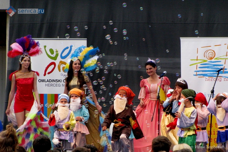 IX Международный детский карнавал в Херцег-Нови в Черногории