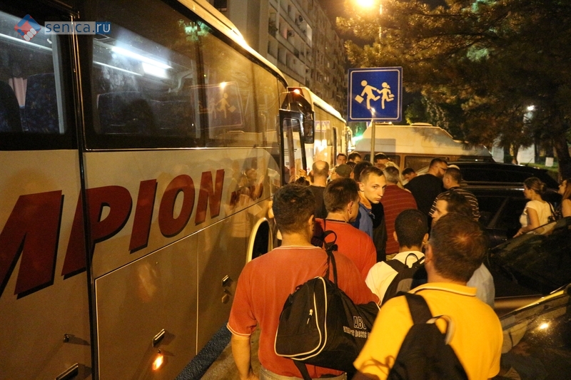 Посадка в автобус в Белграде