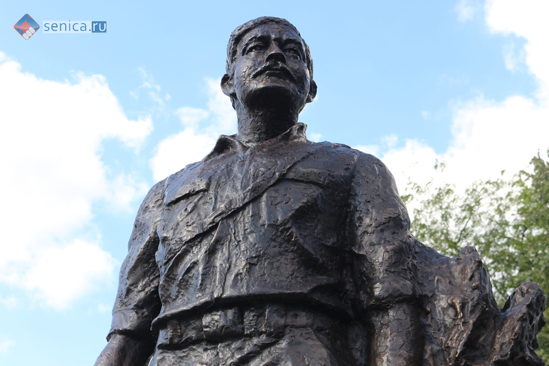 Памятник Народному герою Югославии майору Милану Тепичу